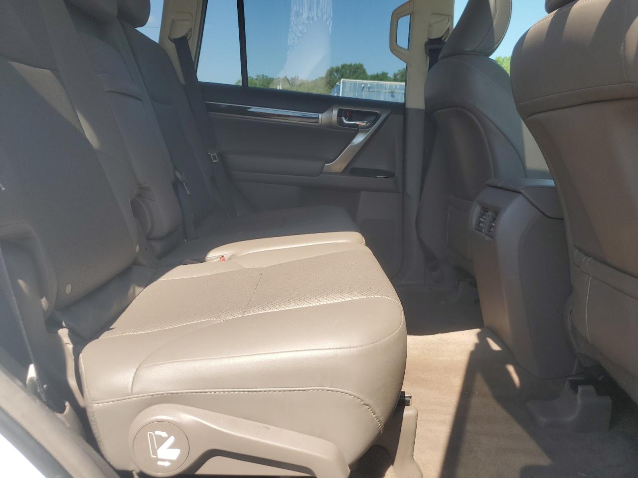 2016 Lexus Gx 460 VIN: JTJBM7FX6G5142695 Lot: 63373455