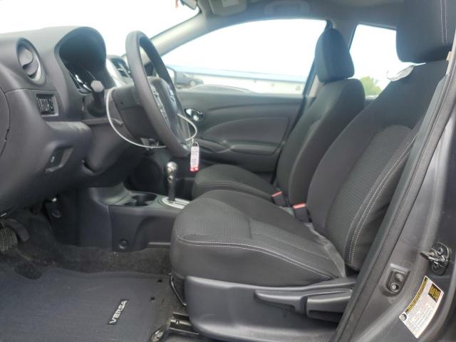  NISSAN VERSA 2016 Серый