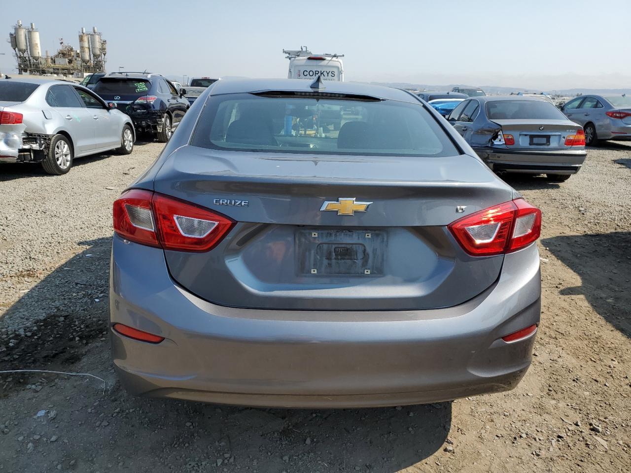 2018 Chevrolet Cruze Lt VIN: 1G1BE5SM3J7228678 Lot: 65210825