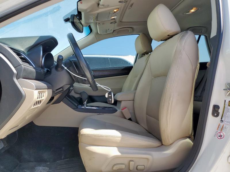  SUBARU OUTBACK 2015 Biały