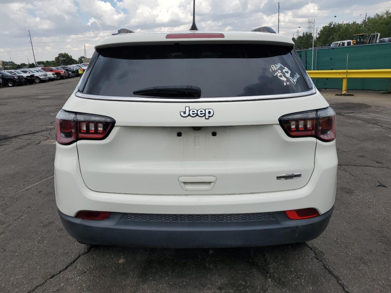 2018 Jeep Compass Latitude VIN: 3C4NJCBB5JT124997 Lot: 65201545