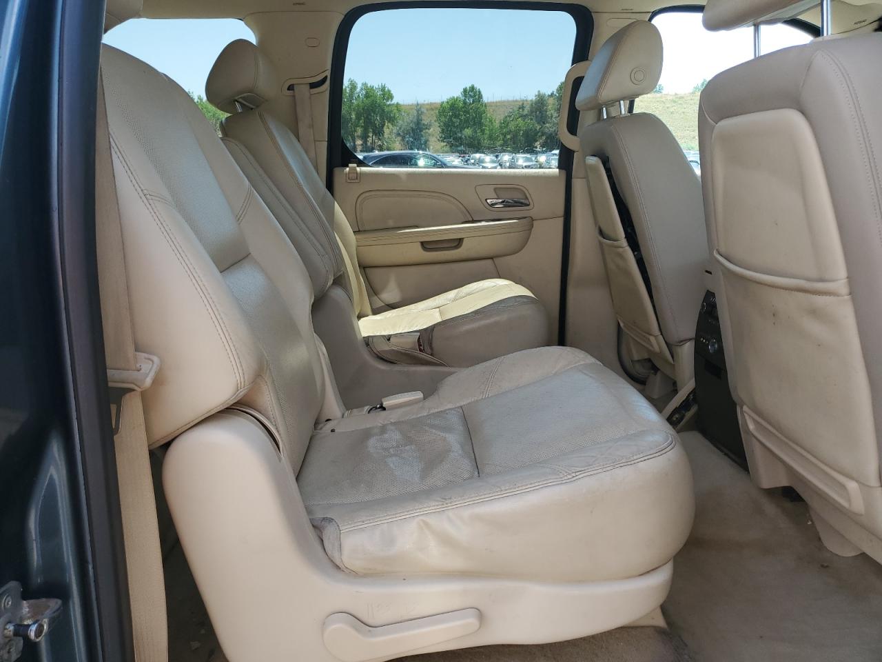 2008 Cadillac Escalade Esv VIN: 1GYFK66808R151202 Lot: 64321645