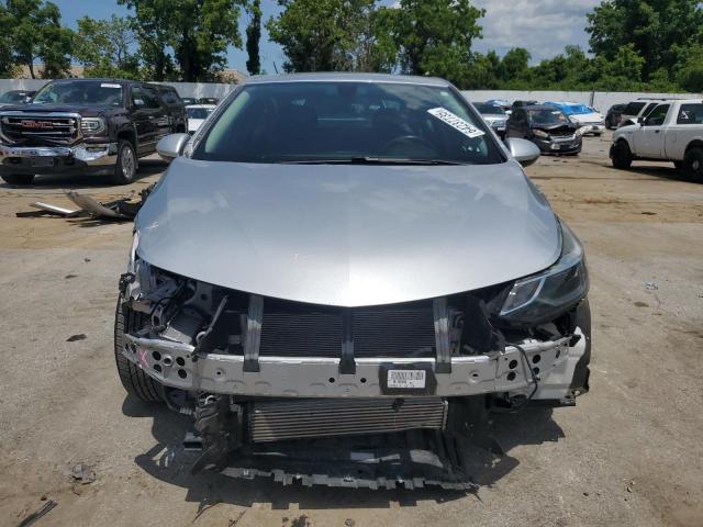  CHEVROLET CRUZE 2018 Серебристый