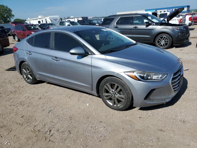 HYUNDAI ELANTRA 2017 Srebrny