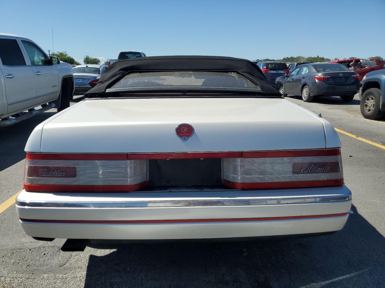 1990 Cadillac Allante VIN: 1G6VS3387LU125127 Lot: 64386715