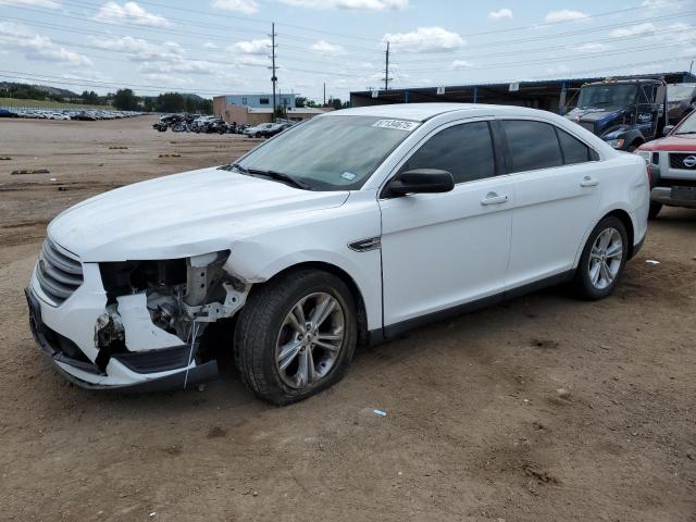 Седаны FORD TAURUS 2016 Белы