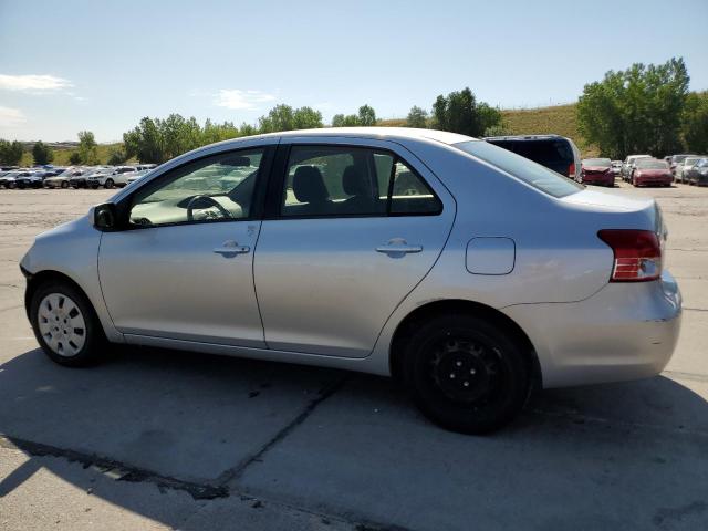 Sedans TOYOTA YARIS 2012 Srebrny