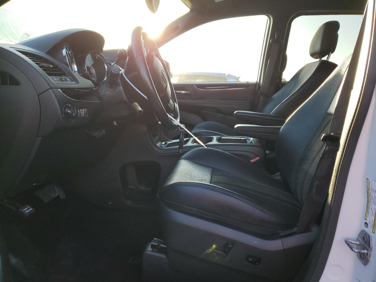 2019 Dodge Grand Caravan Sxt VIN: 2C4RDGCG3KR806436 Lot: 64310015