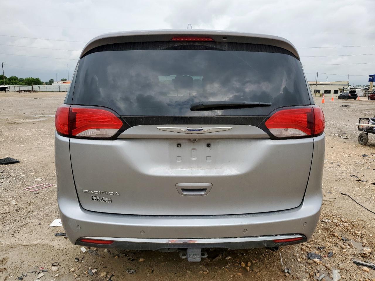 2018 Chrysler Pacifica Touring L VIN: 2C4RC1BGXJR316365 Lot: 63769645
