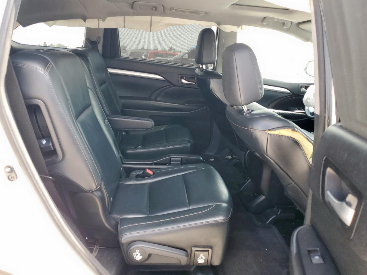 2015 Toyota Highlander Xle VIN: 5TDKKRFH6FS088255 Lot: 65282675
