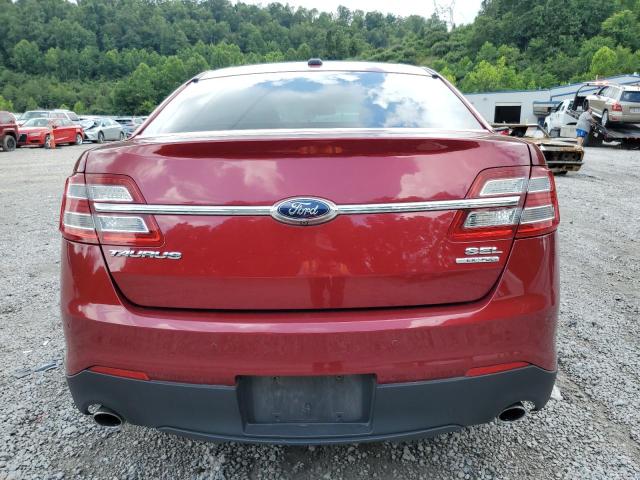 Sedans FORD TAURUS 2015 Czerwony
