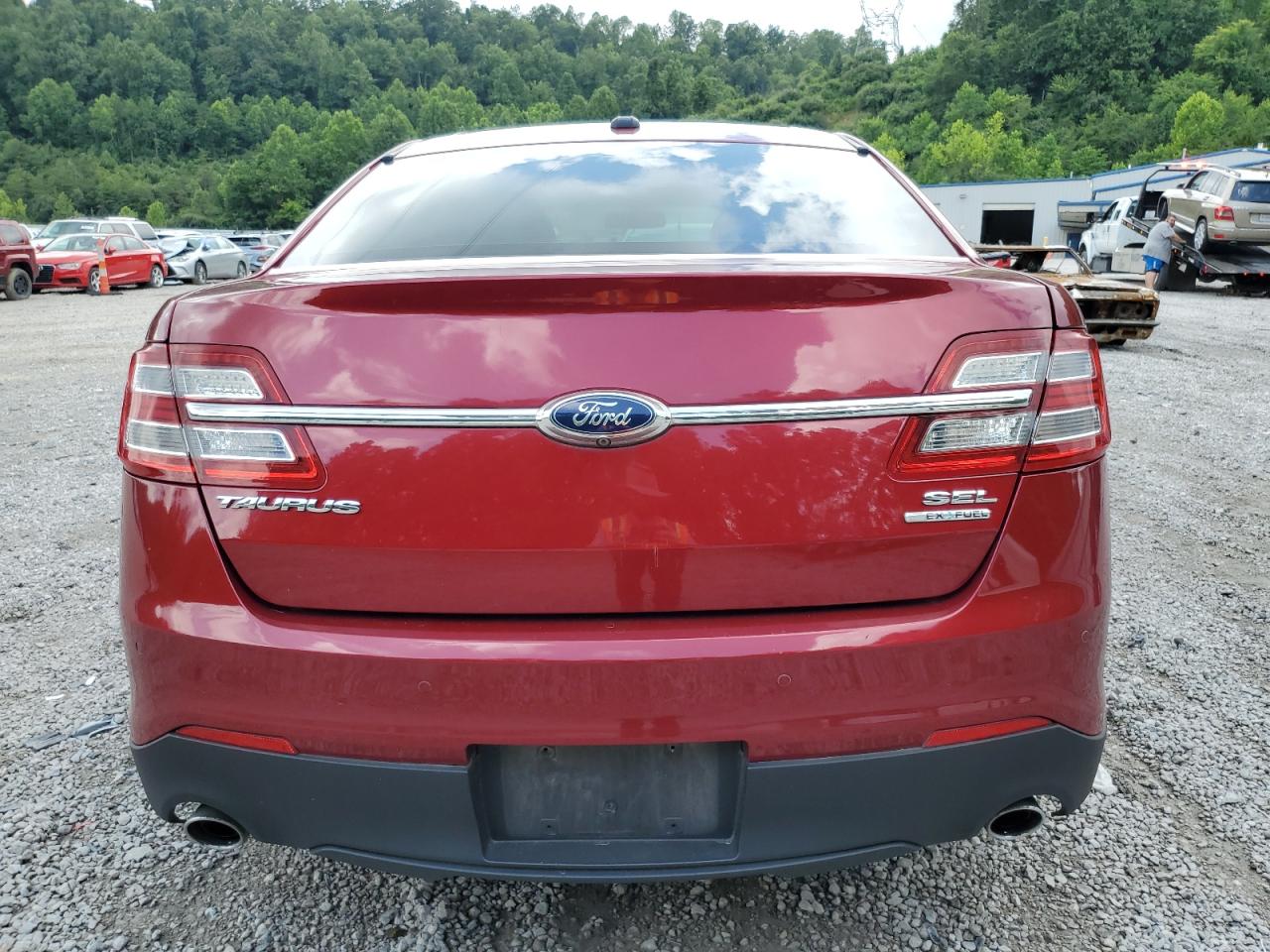 2015 Ford Taurus Sel VIN: 1FAHP2E86FG192068 Lot: 64246255