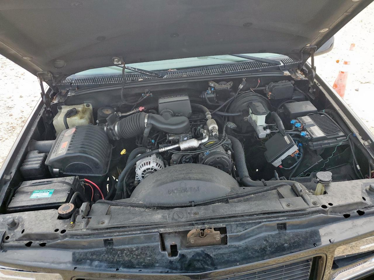 1997 GMC Yukon VIN: 3GKEK18R3VG522671 Lot: 64501665