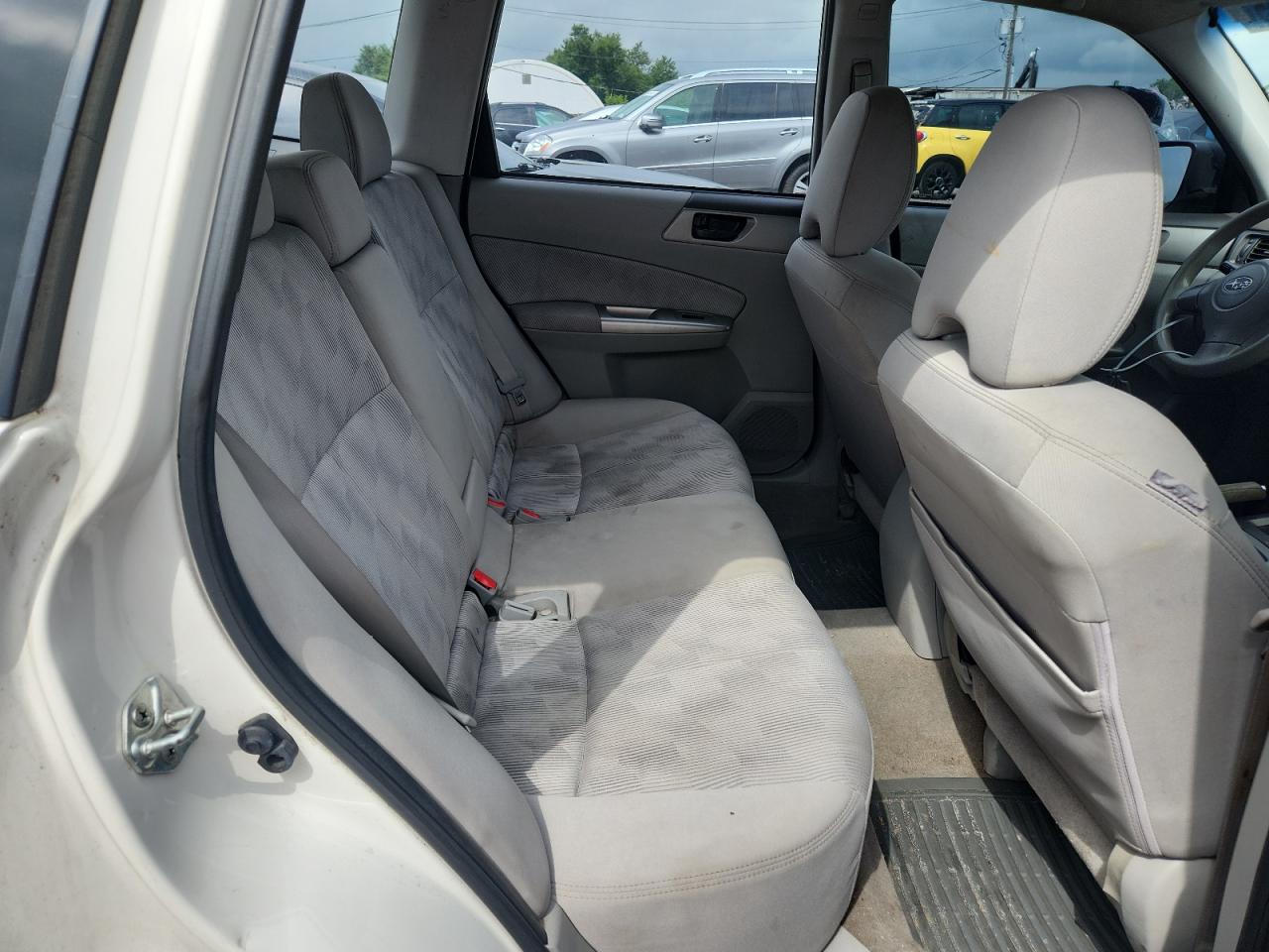 2010 Subaru Forester 2.5X VIN: JF2SH6AC9AH705249 Lot: 64106055