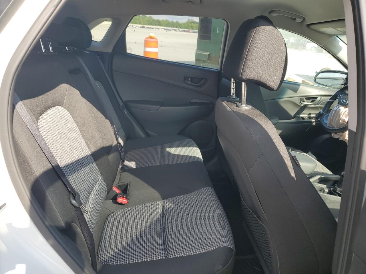 km8k2caa8mu612842 KM8K2CAA8MU612842 2021 Hyundai Kona Sel