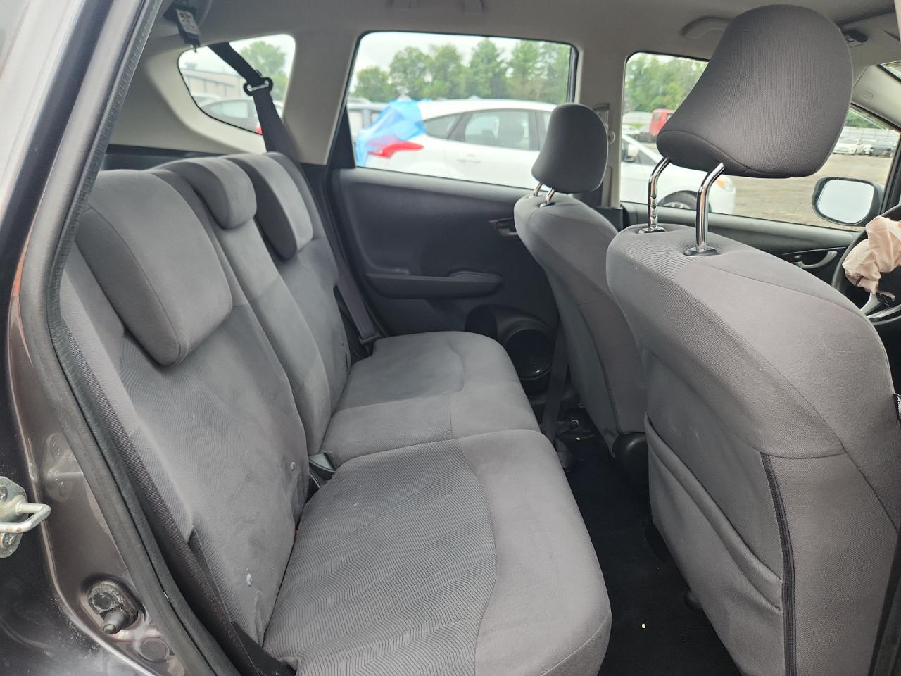 2013 Honda Fit VIN: JHMGE8H35DC027677 Lot: 64938385