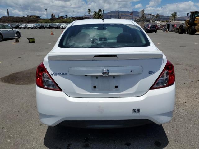  NISSAN VERSA 2019 Белы