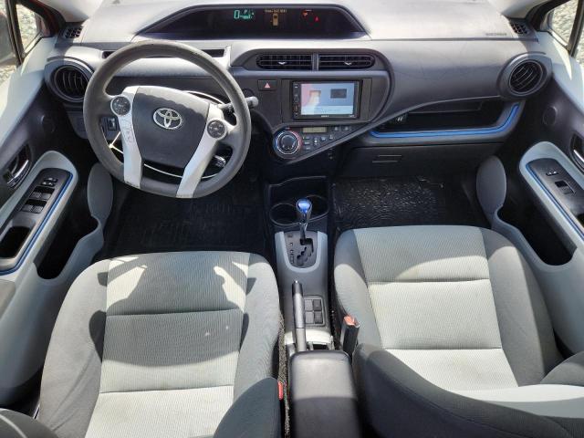 TOYOTA PRIUS 2013 Czerwony