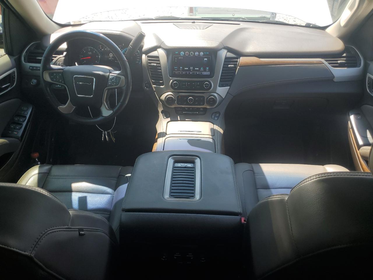 2019 GMC Yukon Denali VIN: 1GKS2CKJ1KR187553 Lot: 64195395