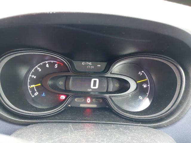 2015 VAUXHALL VIVARO 290