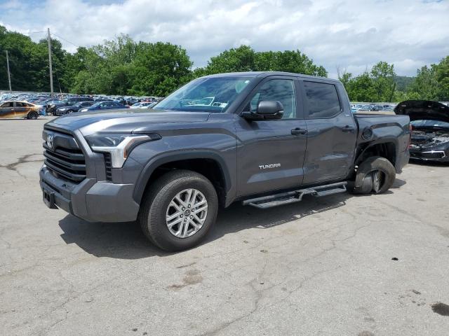 TOYOTA TUNDRA CRE 2024