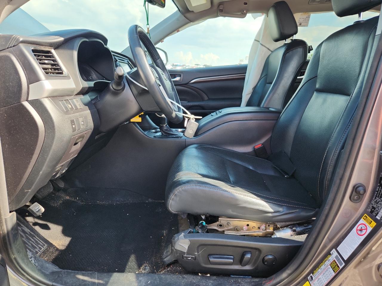 2016 Toyota Highlander Limited VIN: 5TDDKRFHXGS276562 Lot: 64418265