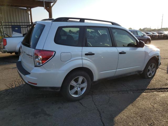 Parquets SUBARU FORESTER 2013 Biały