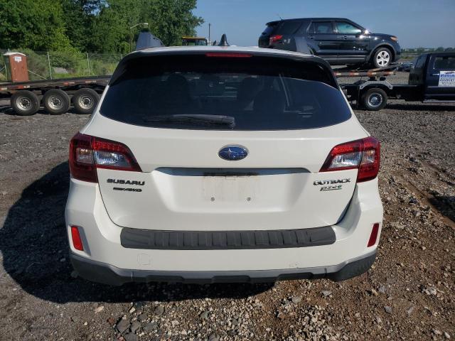  SUBARU OUTBACK 2017 Biały