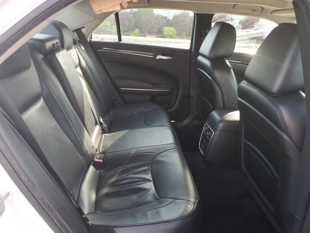 2016 Chrysler 300C VIN: 2C3CCAEG1GH343460 Lot: 62332815
