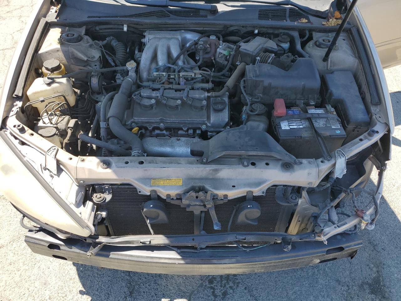 2002 Toyota Camry Le VIN: 4T1BF30K42U028529 Lot: 64865285