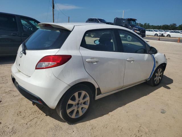  MAZDA 2 2013 Biały