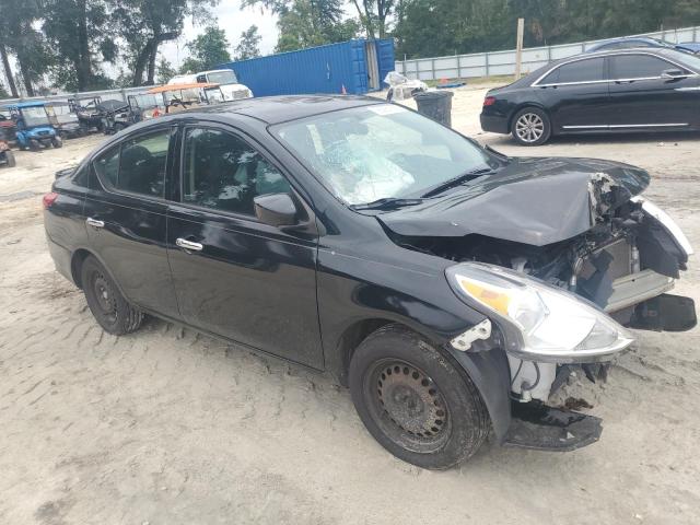  NISSAN VERSA 2017 Czarny