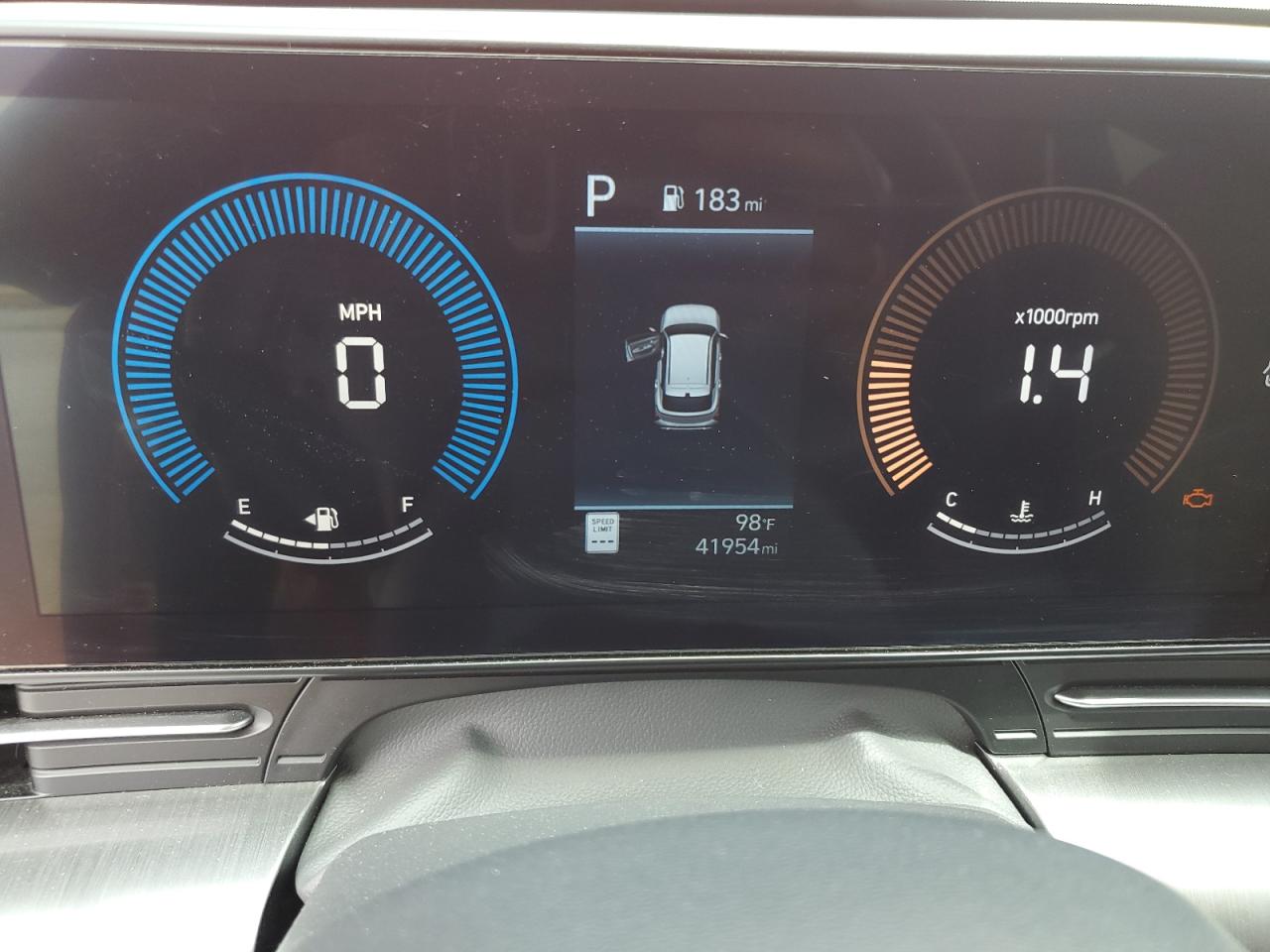 km8hbcab9ru177811 KM8HBCAB9RU177811 2024 Hyundai Kona Sel