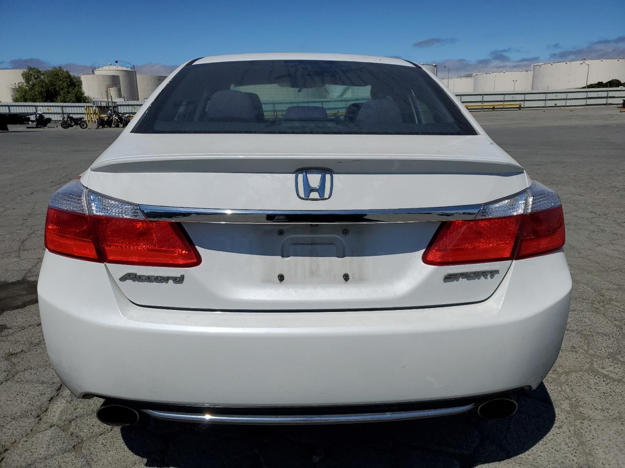 2015 Honda Accord Sport VIN: 1HGCR2F51FA064019 Lot: 65037555