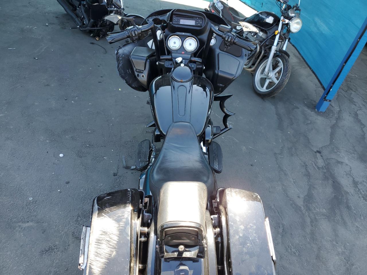 2013 Harley-Davidson Fltrx Road Glide Custom VIN: 1HD1KHM39DB666994 Lot: 63528155