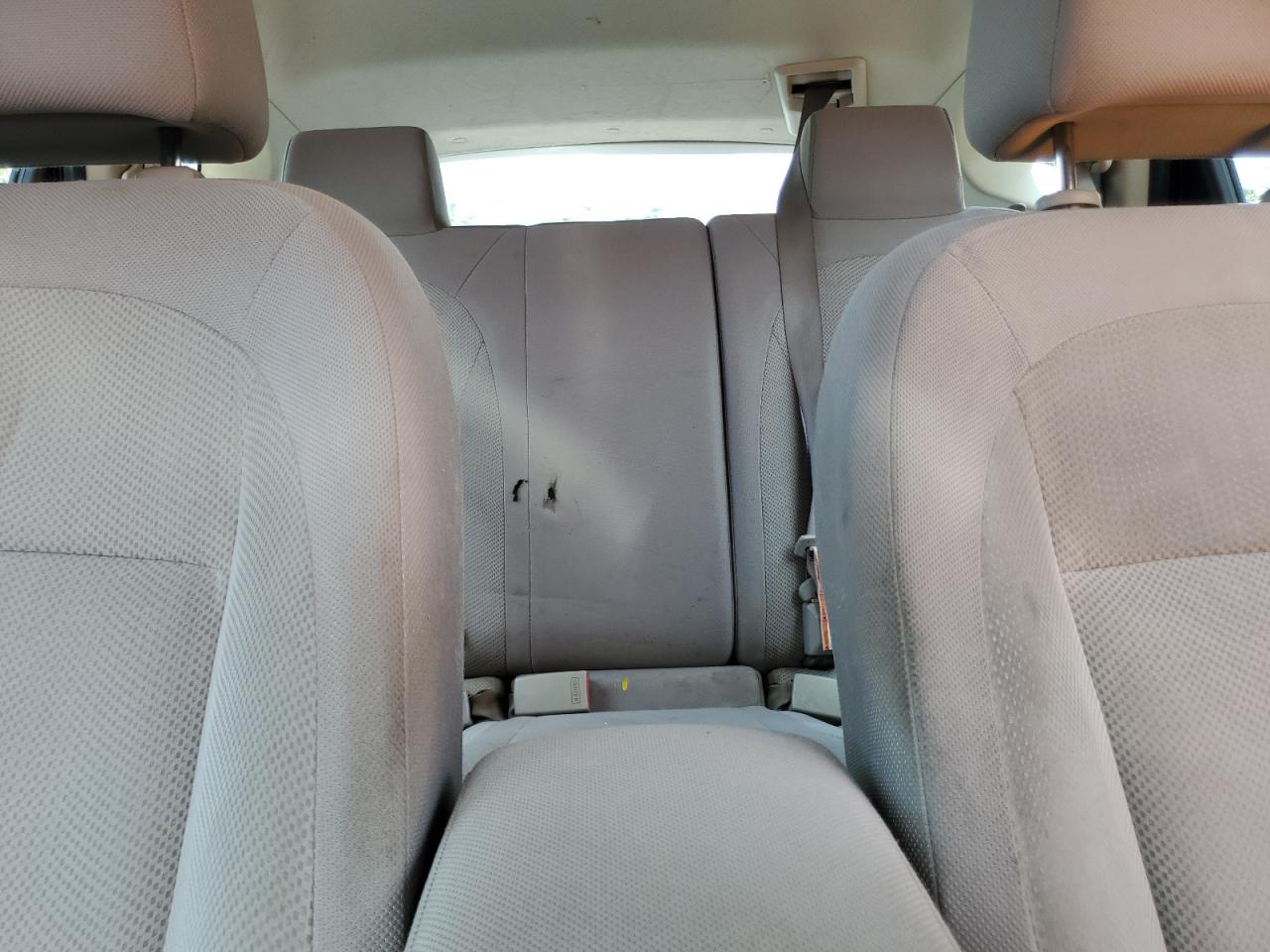 2011 Nissan Rogue S VIN: JN8AS5MT1BW165642 Lot: 63989835