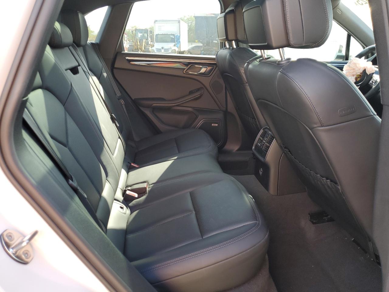 2021 Porsche Macan S VIN: WP1AB2A57MLB37220 Lot: 65265925