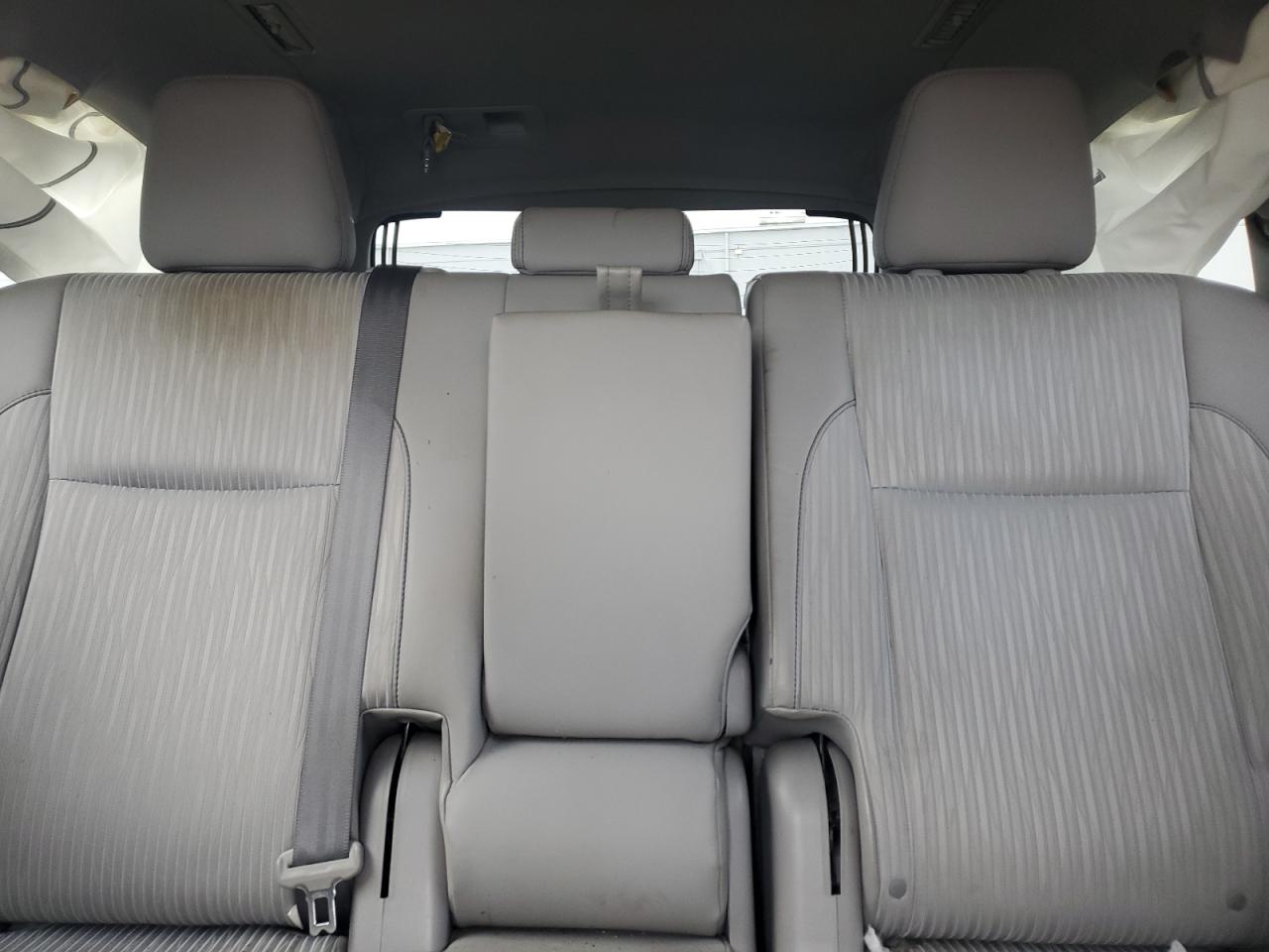 2015 Toyota Highlander Le VIN: 5TDBKRFH5FS086383 Lot: 65085485