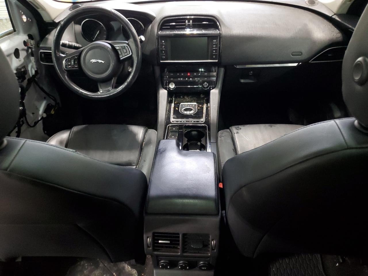 2018 Jaguar F-Pace Premium VIN: SADCJ2FX1JA258425 Lot: 62638035