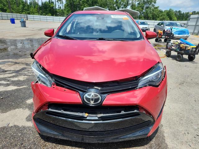  TOYOTA COROLLA 2017 Красный