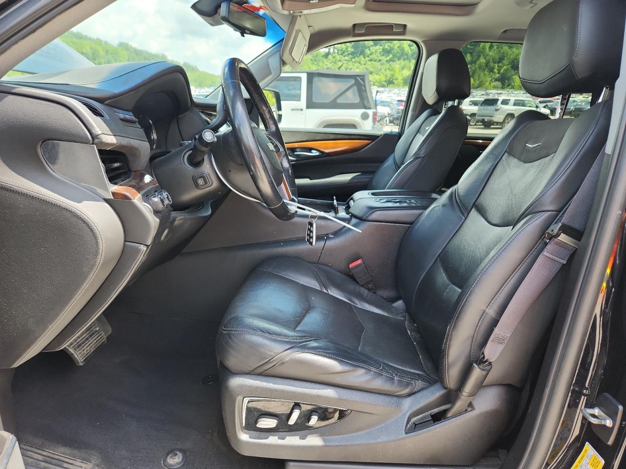 2017 Cadillac Escalade Premium Luxury VIN: 1GYS4CKJ1HR293722 Lot: 62822115