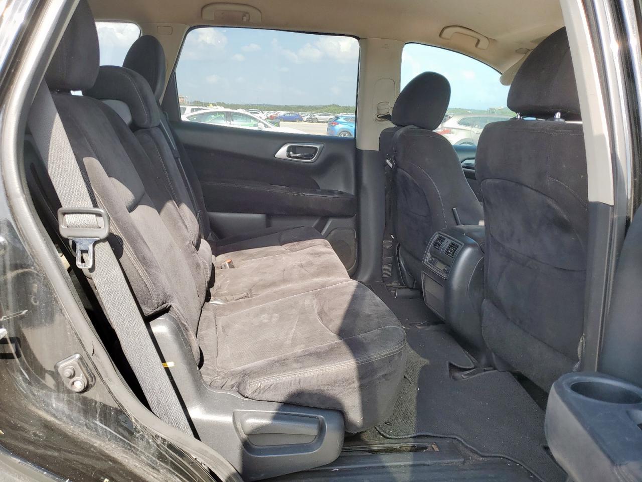 2014 Nissan Pathfinder S VIN: 5N1AR2MN1EC725474 Lot: 65230585