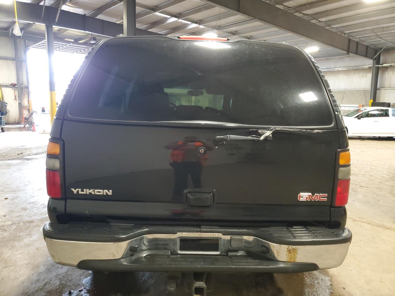 2005 GMC Yukon VIN: 1GKEK13T85J162086 Lot: 64590245