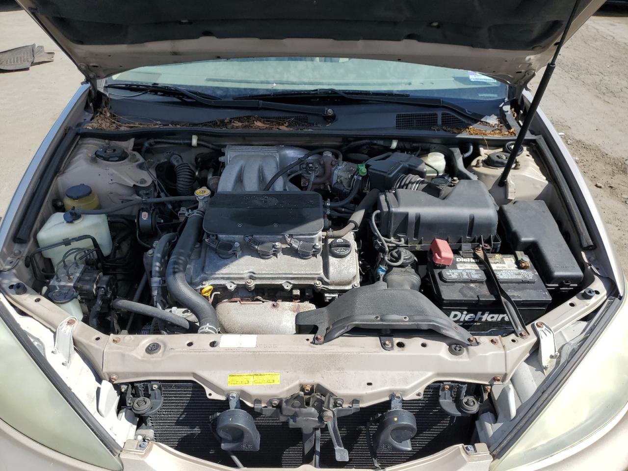 2002 Toyota Camry Le VIN: 4T1BF32K12U536518 Lot: 64092785