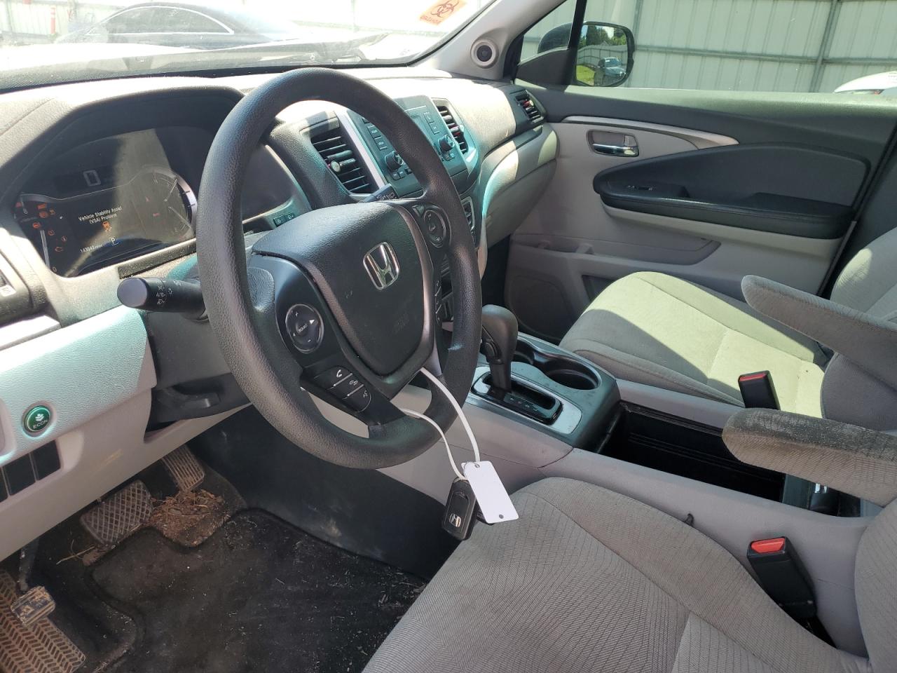 2017 Honda Pilot Lx VIN: 5FNYF6H11HB103913 Lot: 50408295