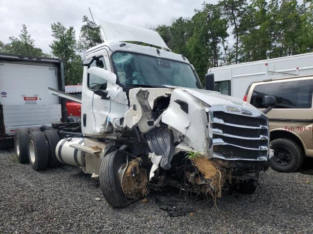 2024 Freightliner Cascadia 126