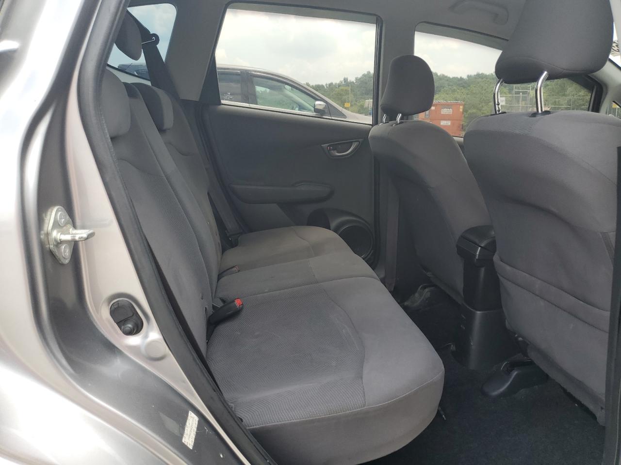 2010 Honda Fit VIN: JHMGE8H22AS013163 Lot: 64255355