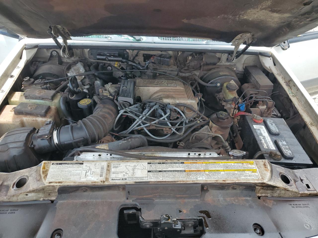 2000 Mercury Mountaineer VIN: 4M2ZU66P0YUJ02318 Lot: 64390315