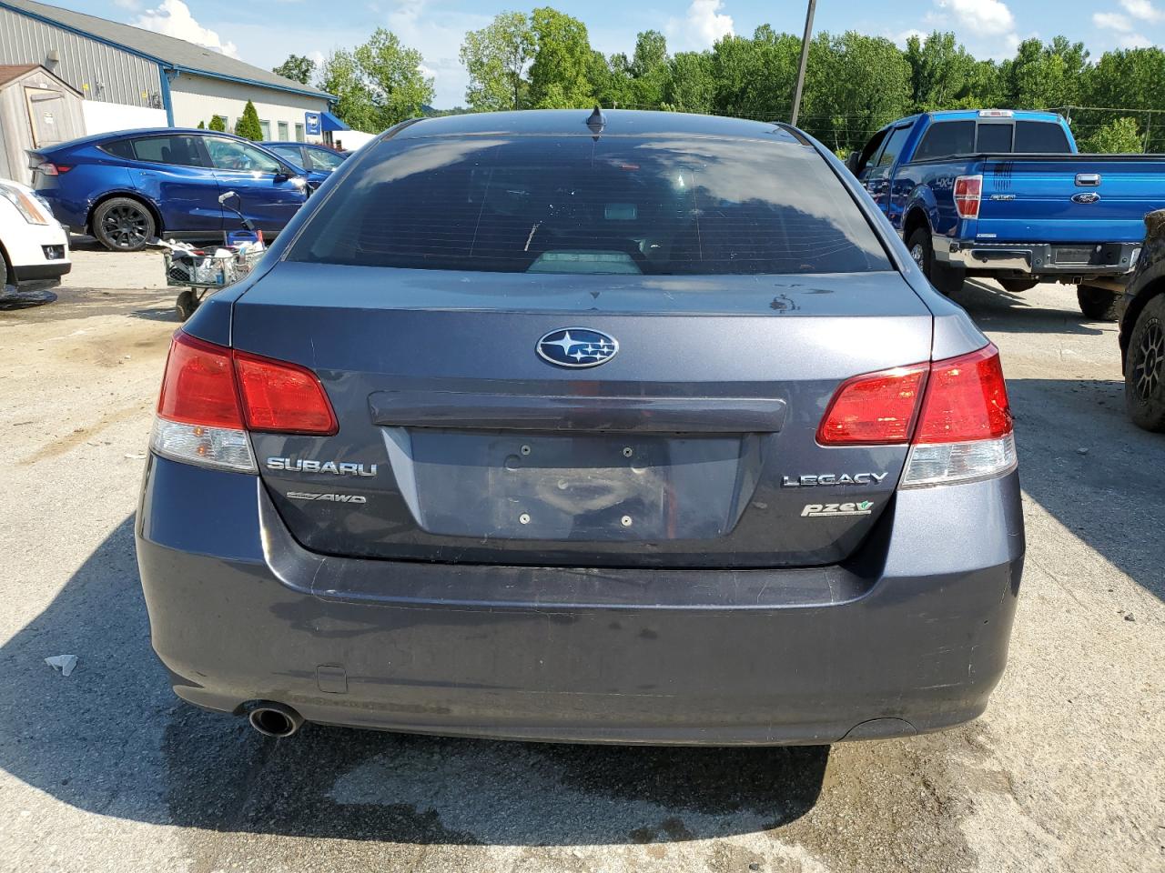 2014 Subaru Legacy 2.5I Premium VIN: 4S3BMBC69E3005549 Lot: 64411805