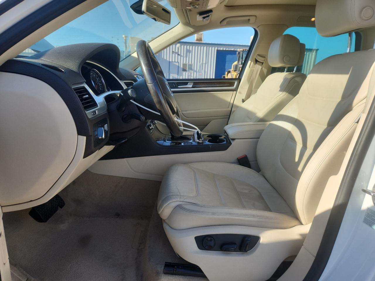 2014 Volkswagen Touareg V6 Tdi VIN: WVGEP9BP0ED010278 Lot: 63338885